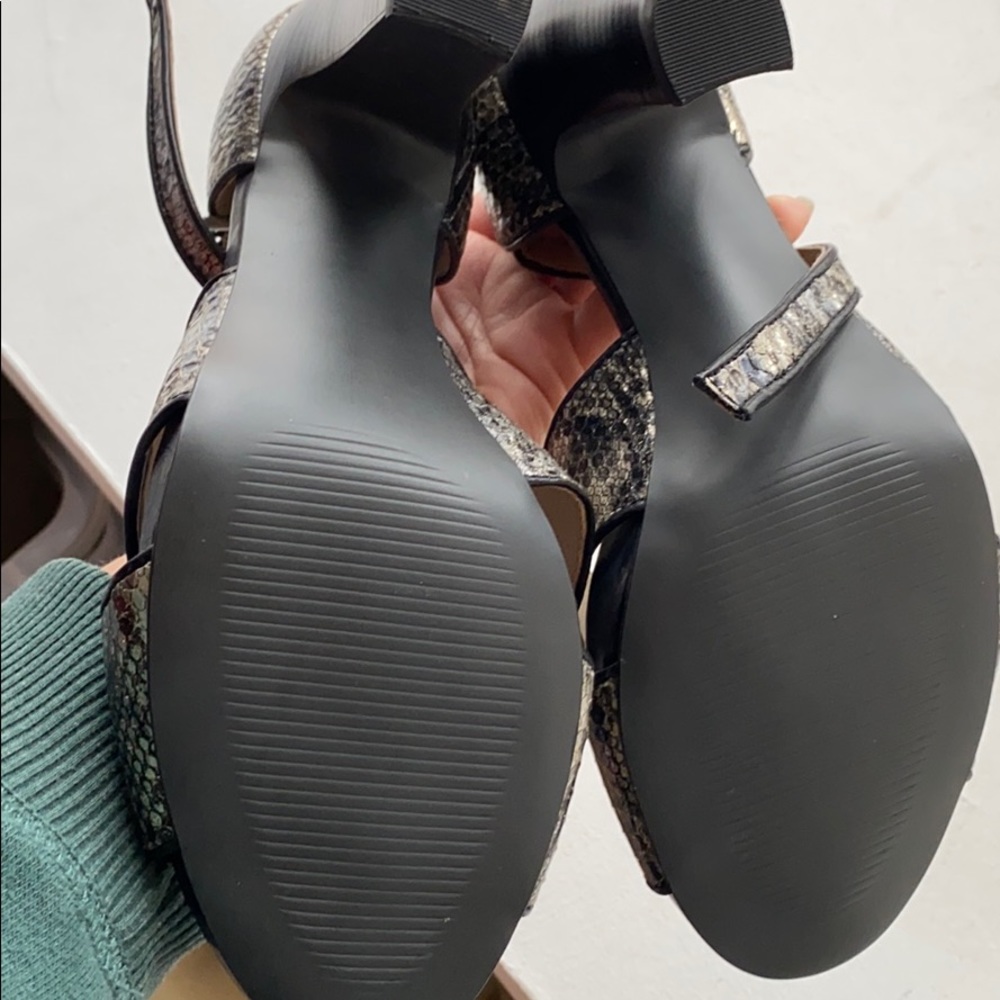 Levity Jaguar Python Metallic Patterned Heels - Picture 3 of 5